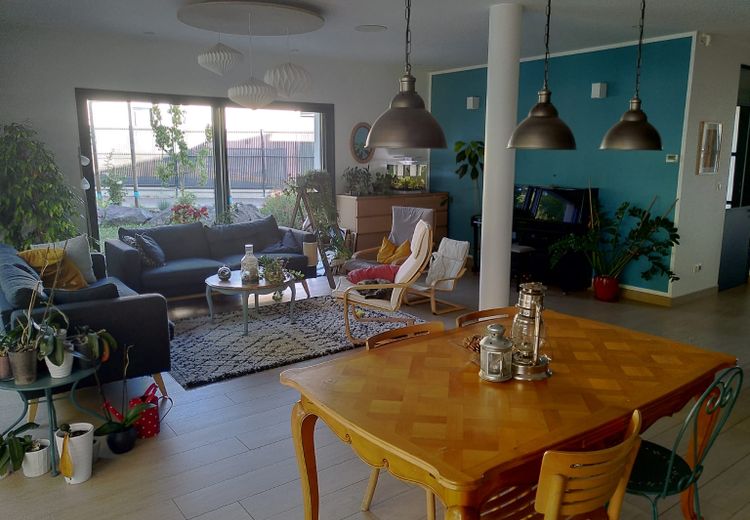 Pictures of Denis S.'s house
