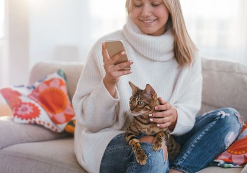 laisser des consignes claires pour la garde de son chat pendant les vacances