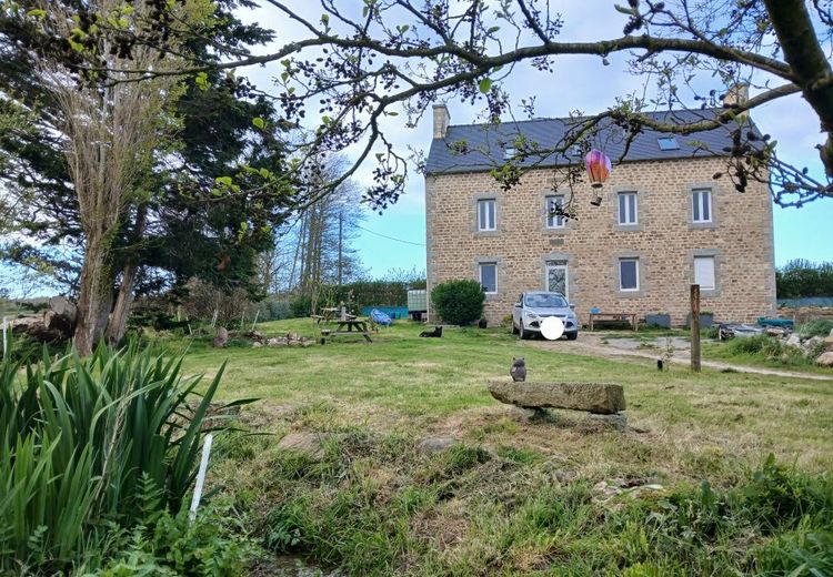 Pictures of Aurélie  .'s house