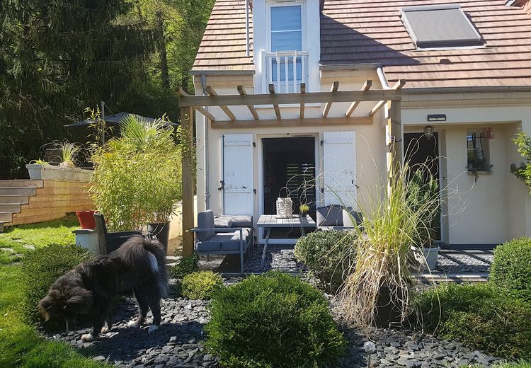 Pictures of Julia D.'s house