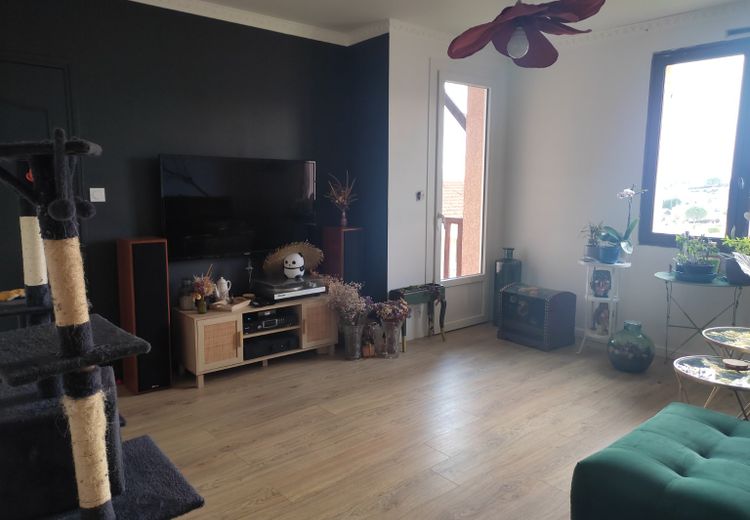 Pictures of Sarah C.'s house