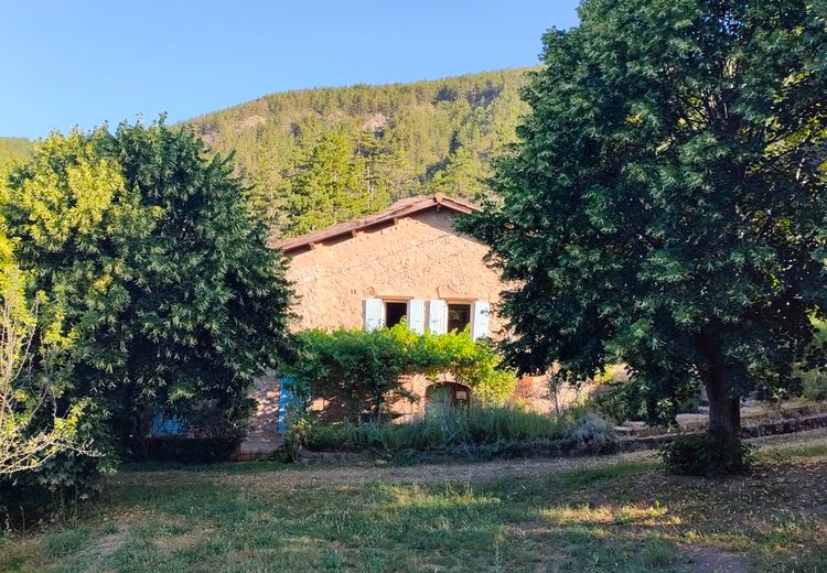 Pictures of Catherine N.'s house