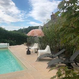 Pictures of CHRISTELE T.'s house