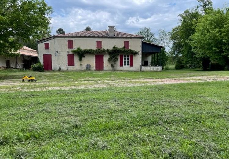 Pictures of pierre  R.'s house